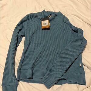 North face Women's Blue Waffle Knit Sweater size M nwt